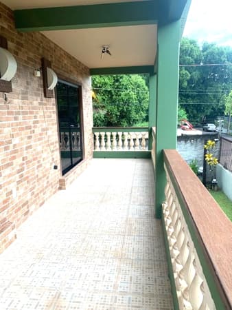 Casa tipo sobrado com piscina em Cuiabá