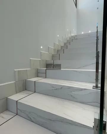 Casa tipo sobrado em Condomínio Belvedere II em Cuiabá