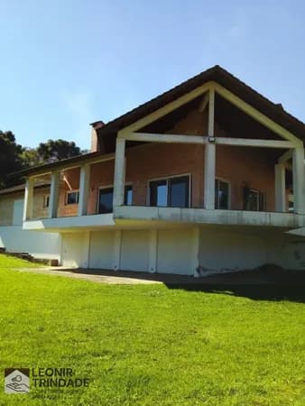 Chácara com estrutura de Baia para Cavalos