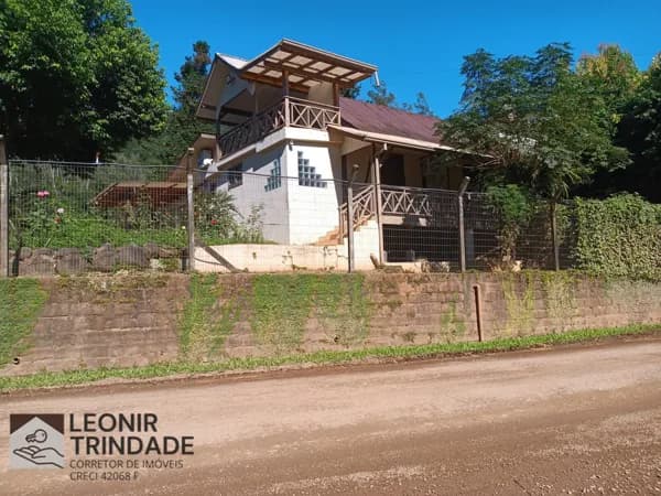 Pousada com 3 ha de terra, próximo a Nova Petrópolis, RS