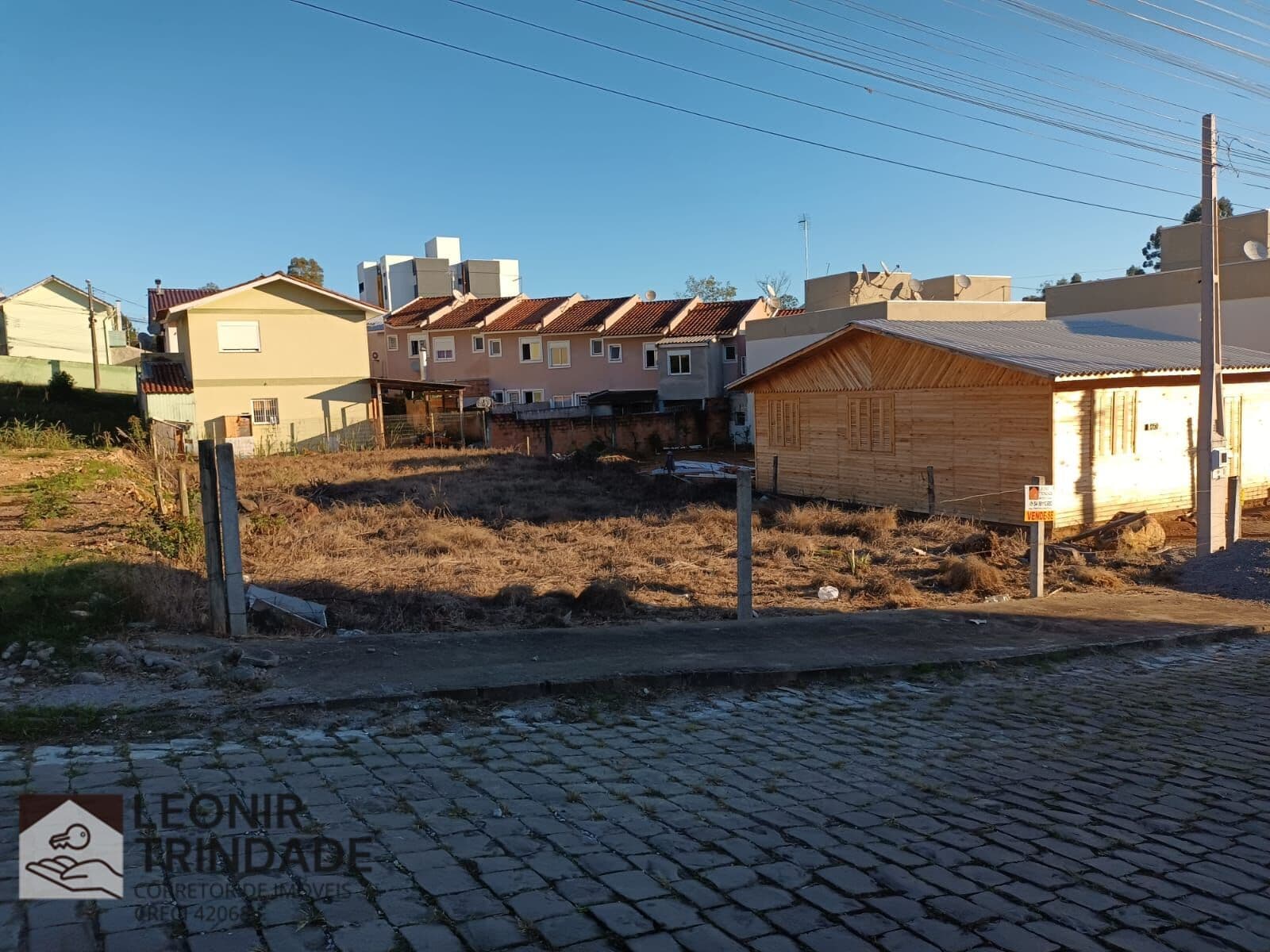 Terreno, Lote em bairro bem estruturado, São Lucas / Rizzo