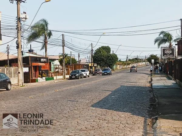 Terreno com Prédio Comercial e 2 moradias próximo Aeroporto, Caxias do Sul, RS