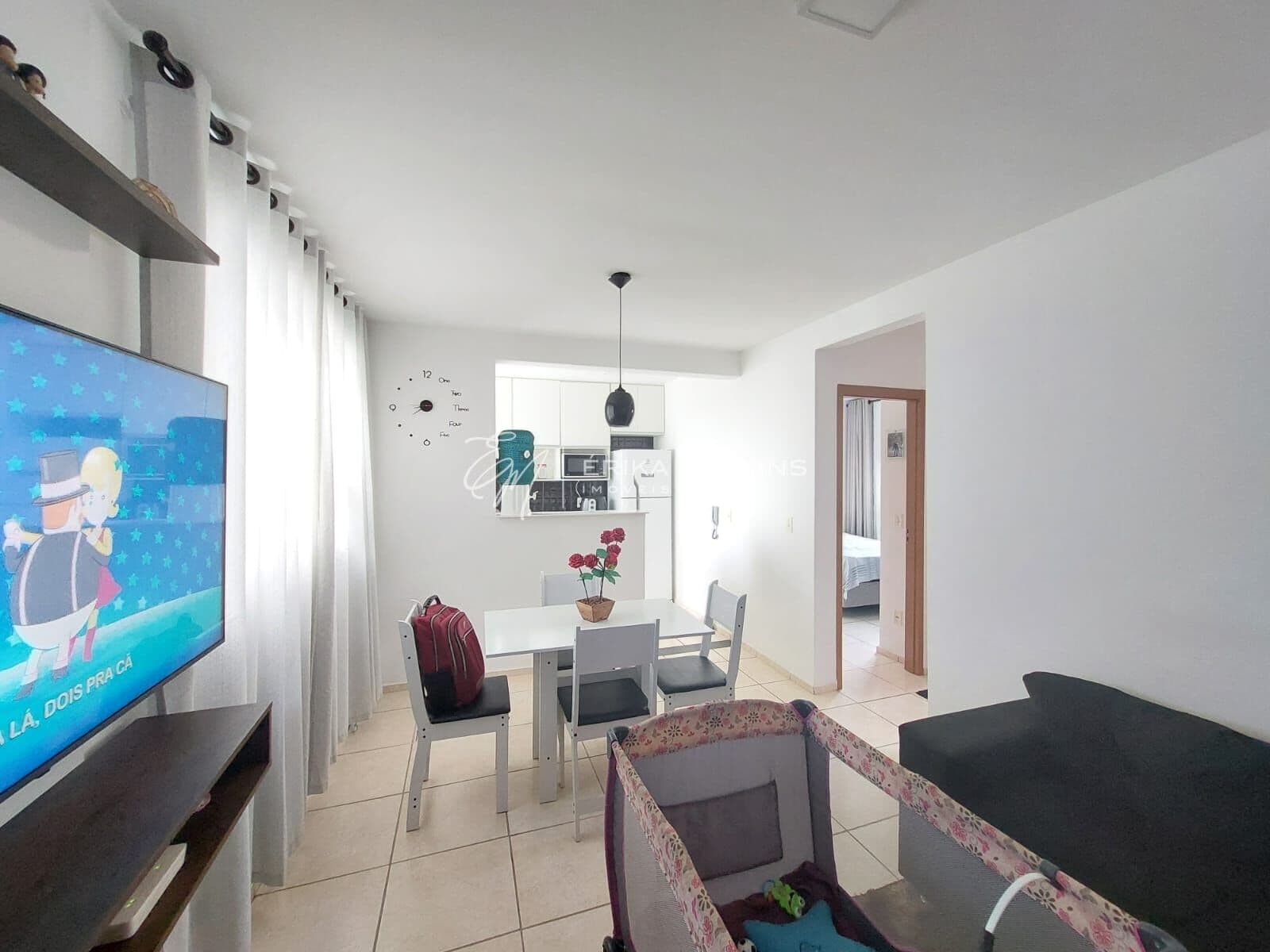 APARTAMENTO 2 QUARTOS COM ARAMARIOS NA COZINHA - BAIRRO MORADAS LAPINHA