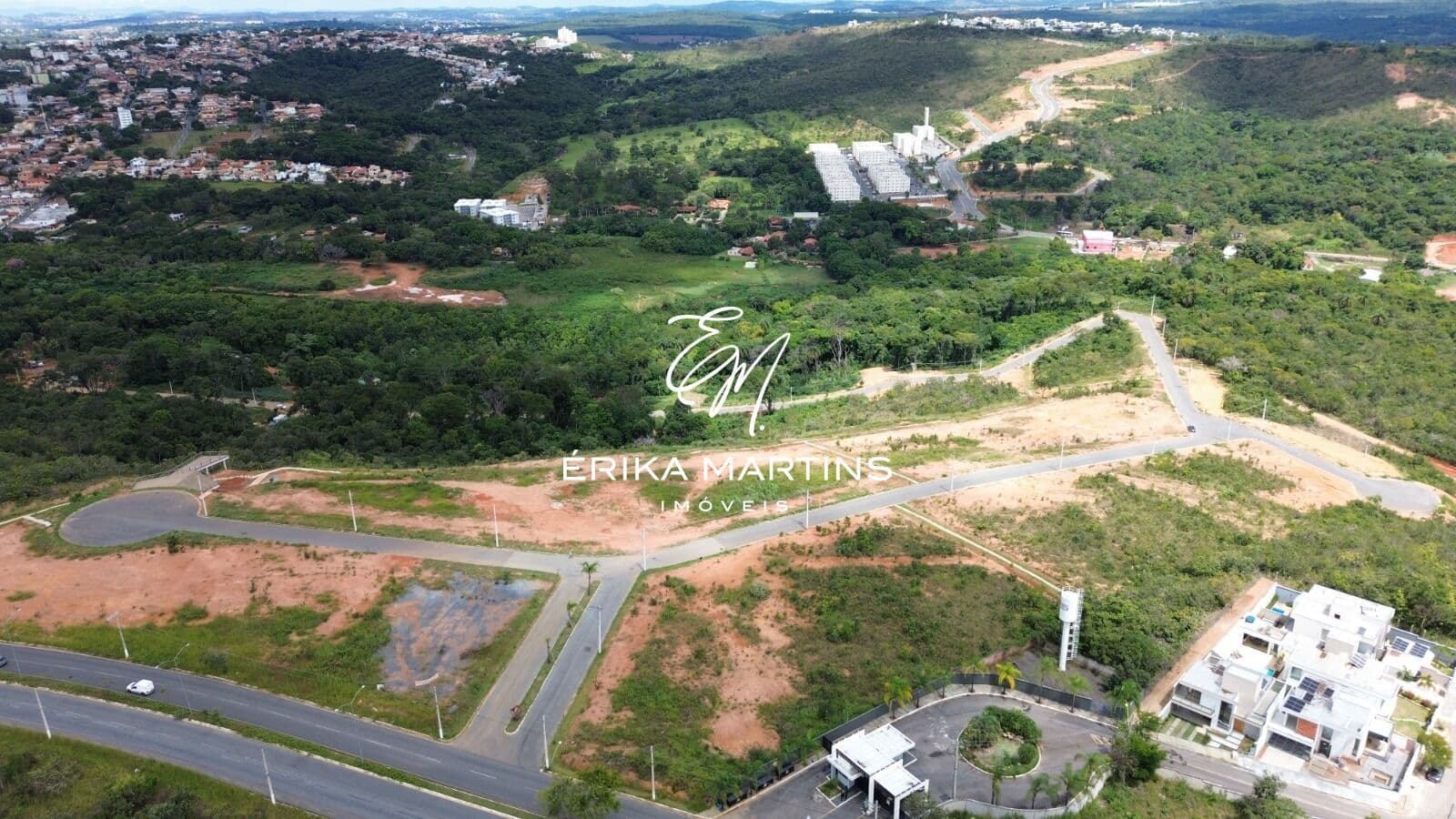 Amplo lote ZR2, localizado no bairro Recanto do Bosque - Lagoa Santa/MG