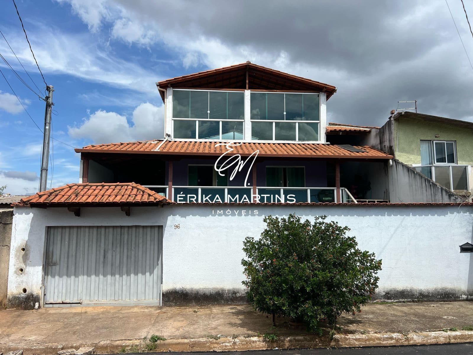 Casa com 6 quartos no bairro Vista alegre