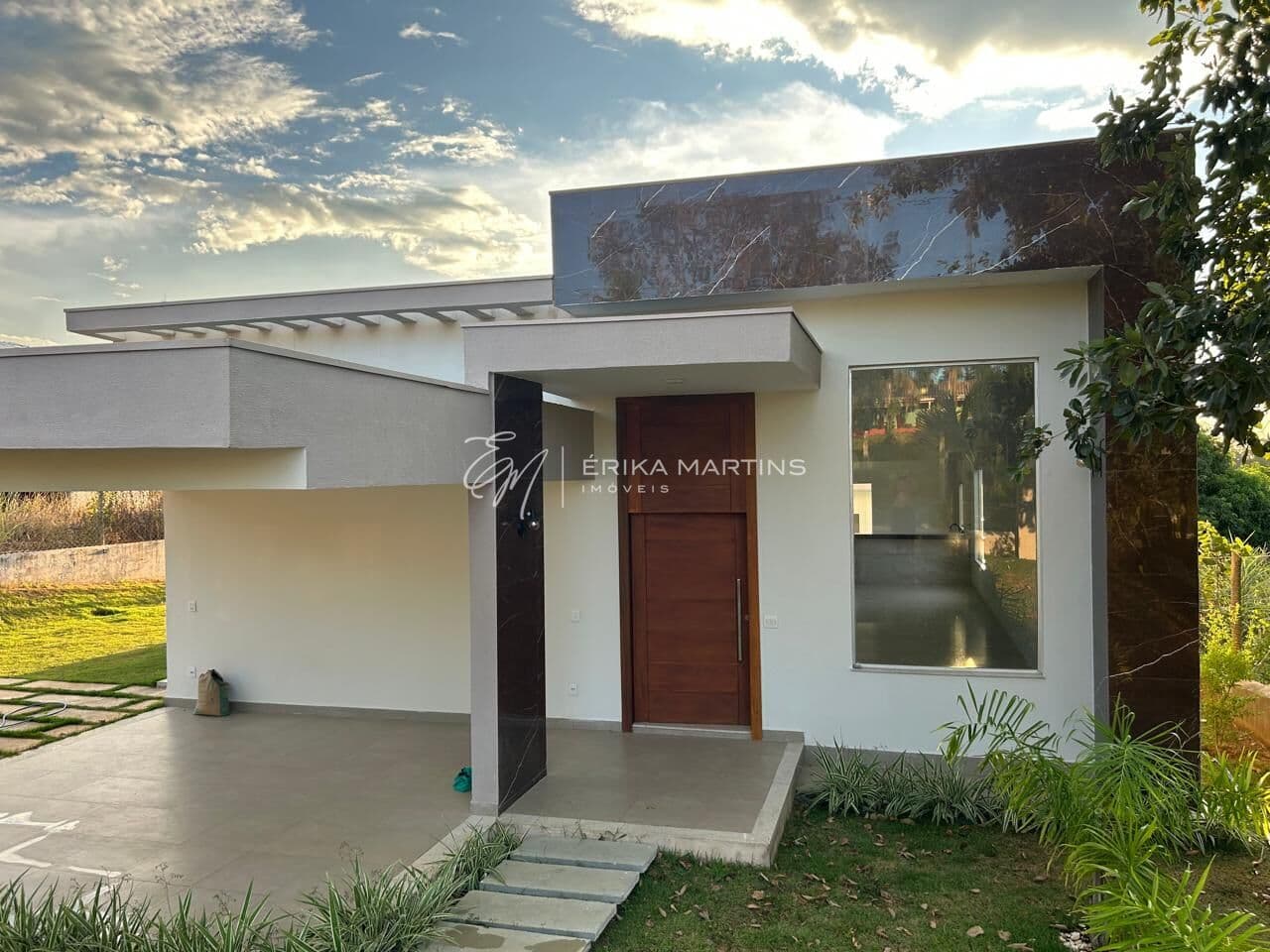 Casa 4 quartos no Condomínio Vale do Luar