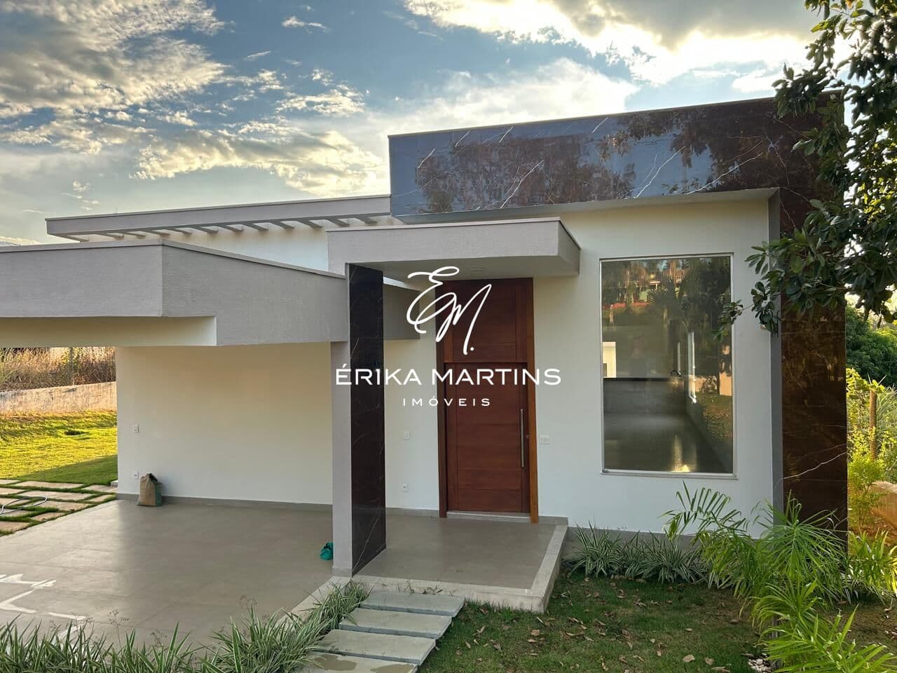 Casa 4 quartos no Condomínio Vale do Luar