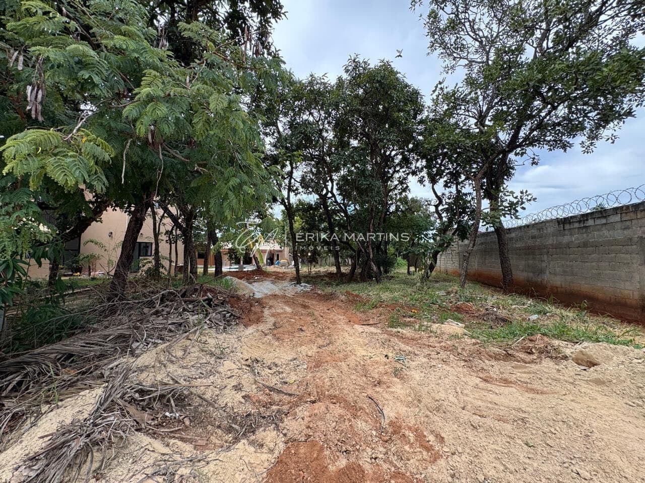 Terreno à venda no Condomínio Encanto da Lagoa – 1.092m²