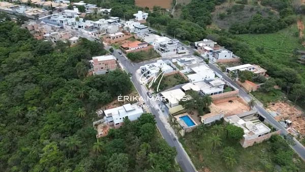 Lote de 841 m² com Vista para a Lagoa no bairro Lundceia - Lagoa Santa