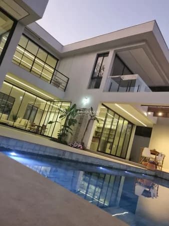 Linda Casa a 80 metros da LAGOA CENTRAL com 3 suites independentes