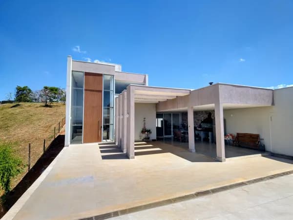 CASA 6 QUARTOS SENDO 5 SUÍTES CONDOMÍNIO GRAN ROYALLE - LAGOA SANTA/MG