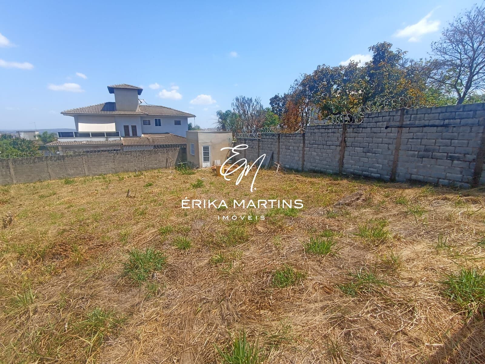 Lote de ZR1 600m² murado no bairro Joá - Lagoa Santa/MG
