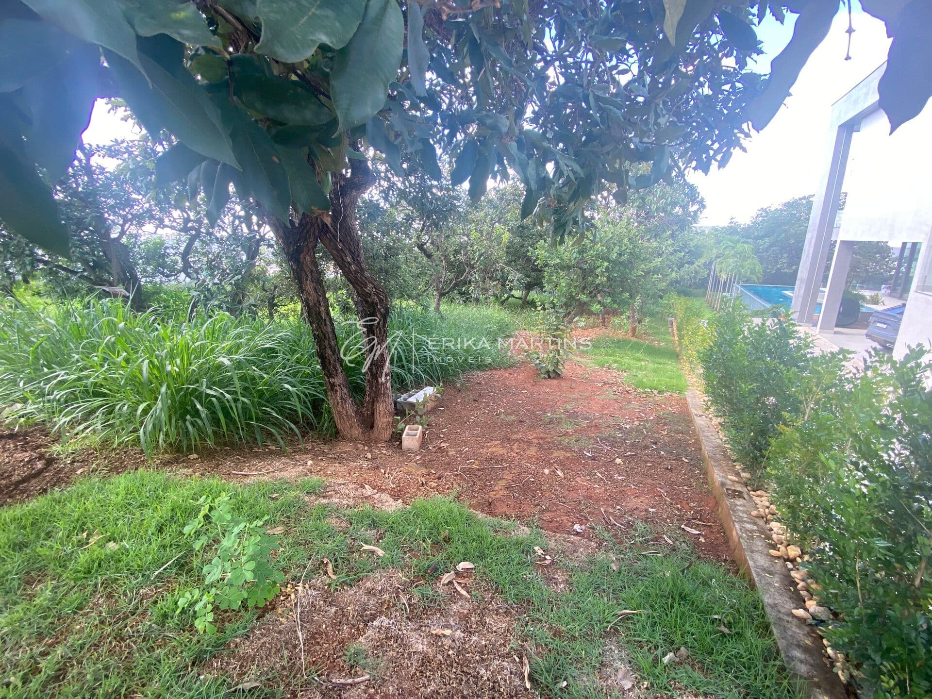 Terreno à venda no Condomínio Encanto da Lagoa – 1.016 m²