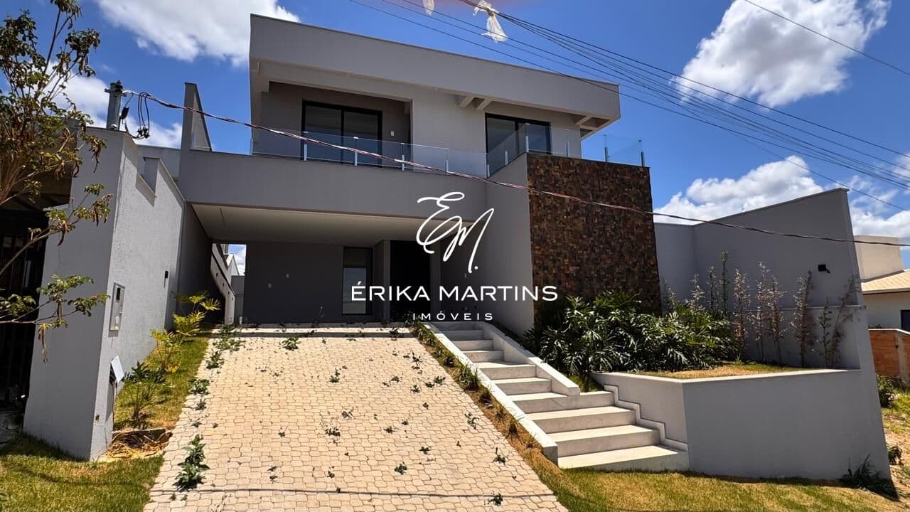 Casa Duplex 4 quartos sendo 1 suíte master com varanda e vista para a piscina no condomínio Golden Class - Lagoa Santa/MG