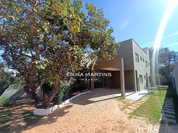 CASA 04 SUITES EM RESIDENCIAL NO JOÁ - LAGOA SANTA/MG