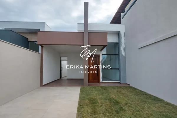 Casa com excelente localização no bairro Visão, com fácil acesso ao Shopping Lagoa Santa.