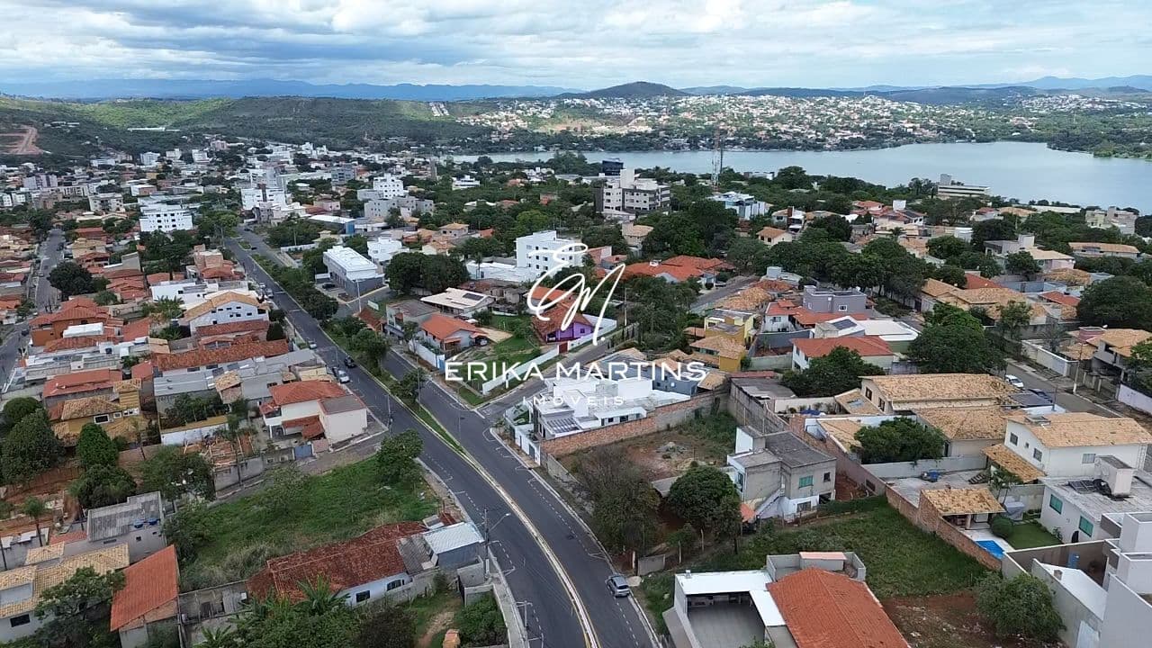 Lote Comercial de 460 m² Topografia Plana no bairro Lundcea - Lagoa Santa/MG