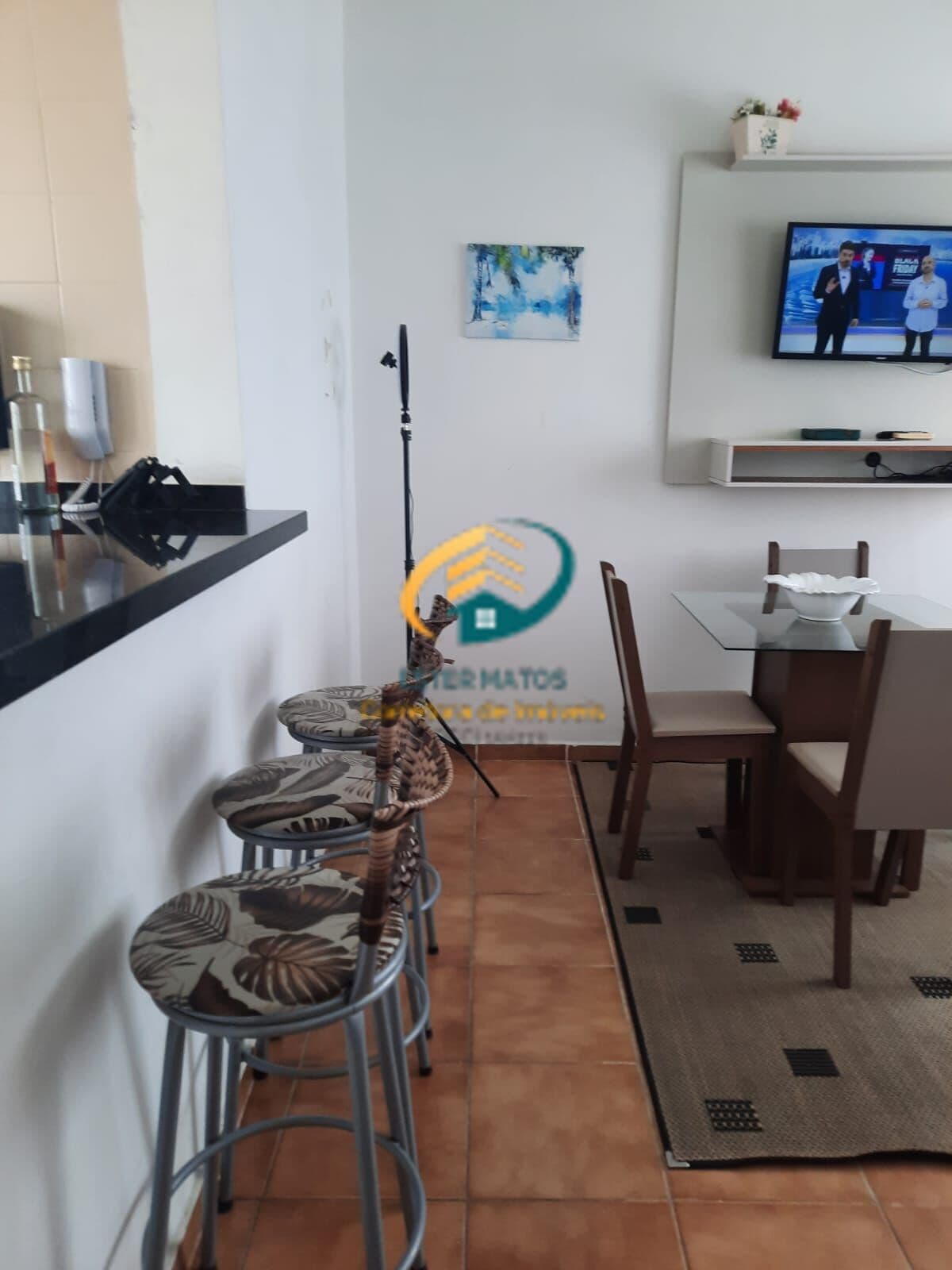 APARTAMENTO 2 DORMITÓRIOS + depósito com banheiro- ASTÚRIAS-GUARUJÁ/SP