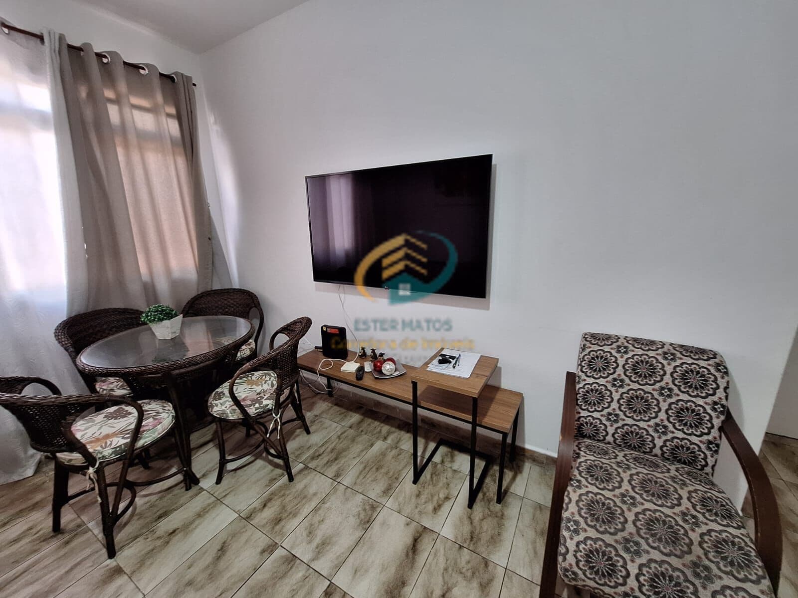 🌊 APARTAMENTO 2 DORM (1 SUÍTE) – ENSEADA, GUARUJÁ/SP
