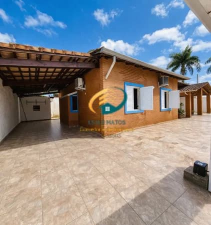 Casa Térrea 3 Dormitórios (1 Suíte) a 500m da Praia da Enseada/ Guarujá/SP – Oportunidade!