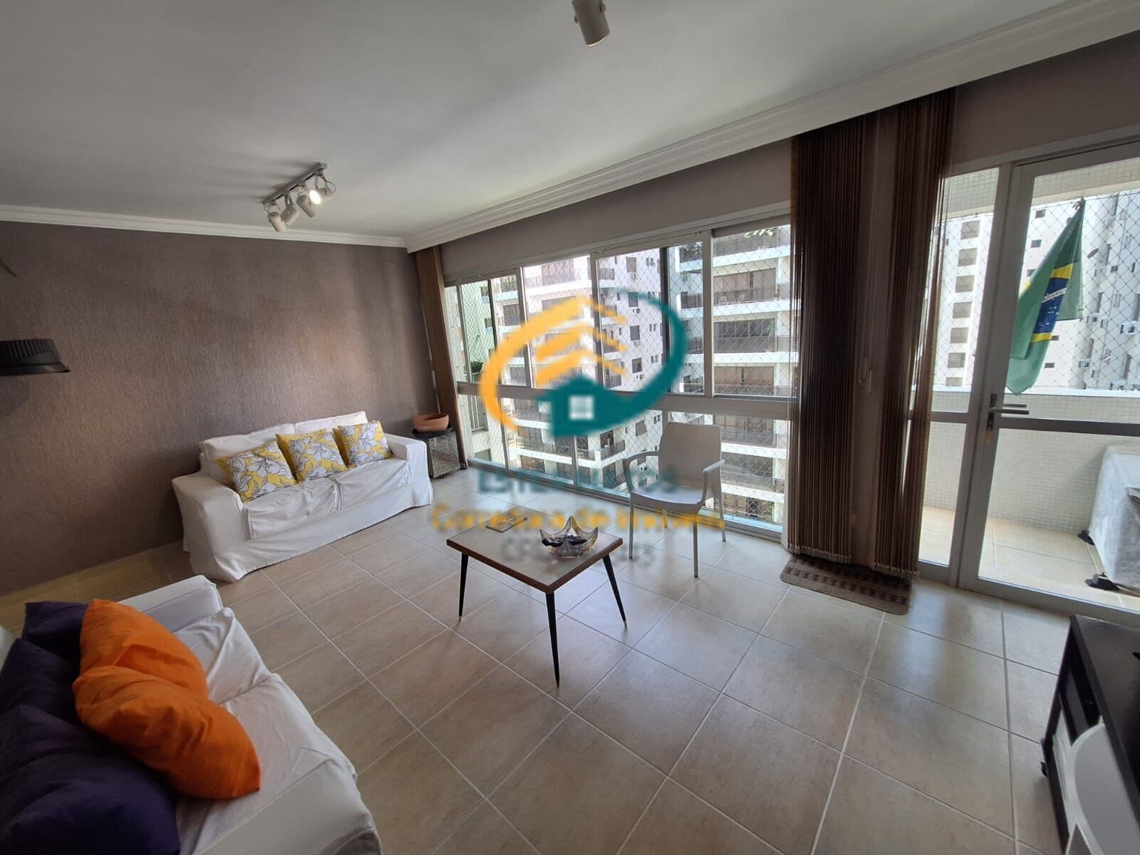 APARTAMENTO 2 DORMITÓRIOS +DEP EMPREGADA-PITANGUEIRAS -GUARUJÁ/SP
