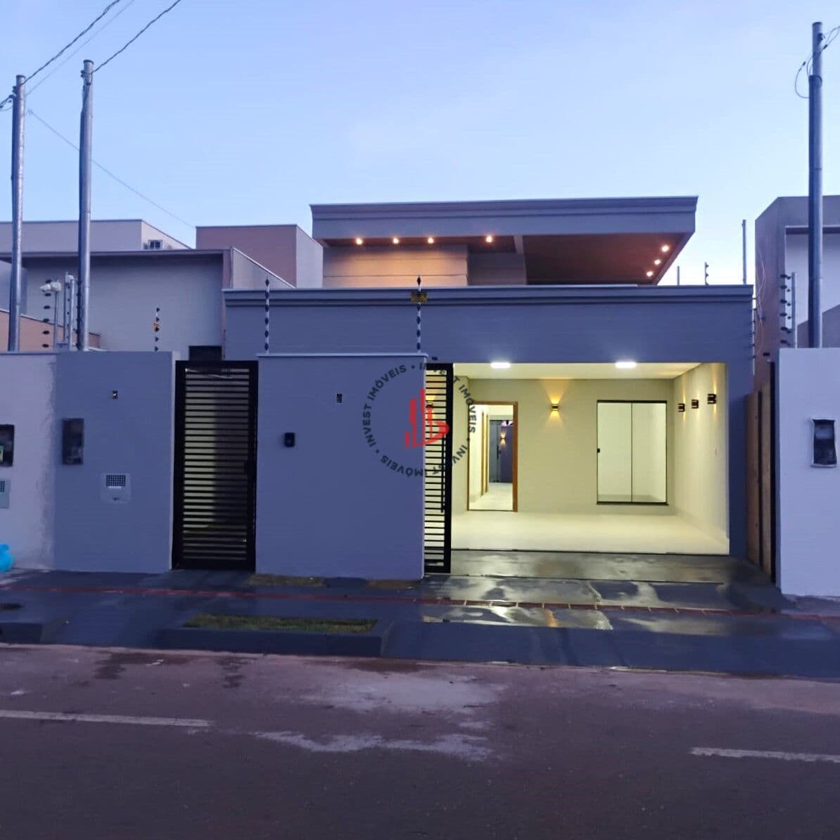 CASA À VENDA – BAIRRO SAGRADA FAMILIA