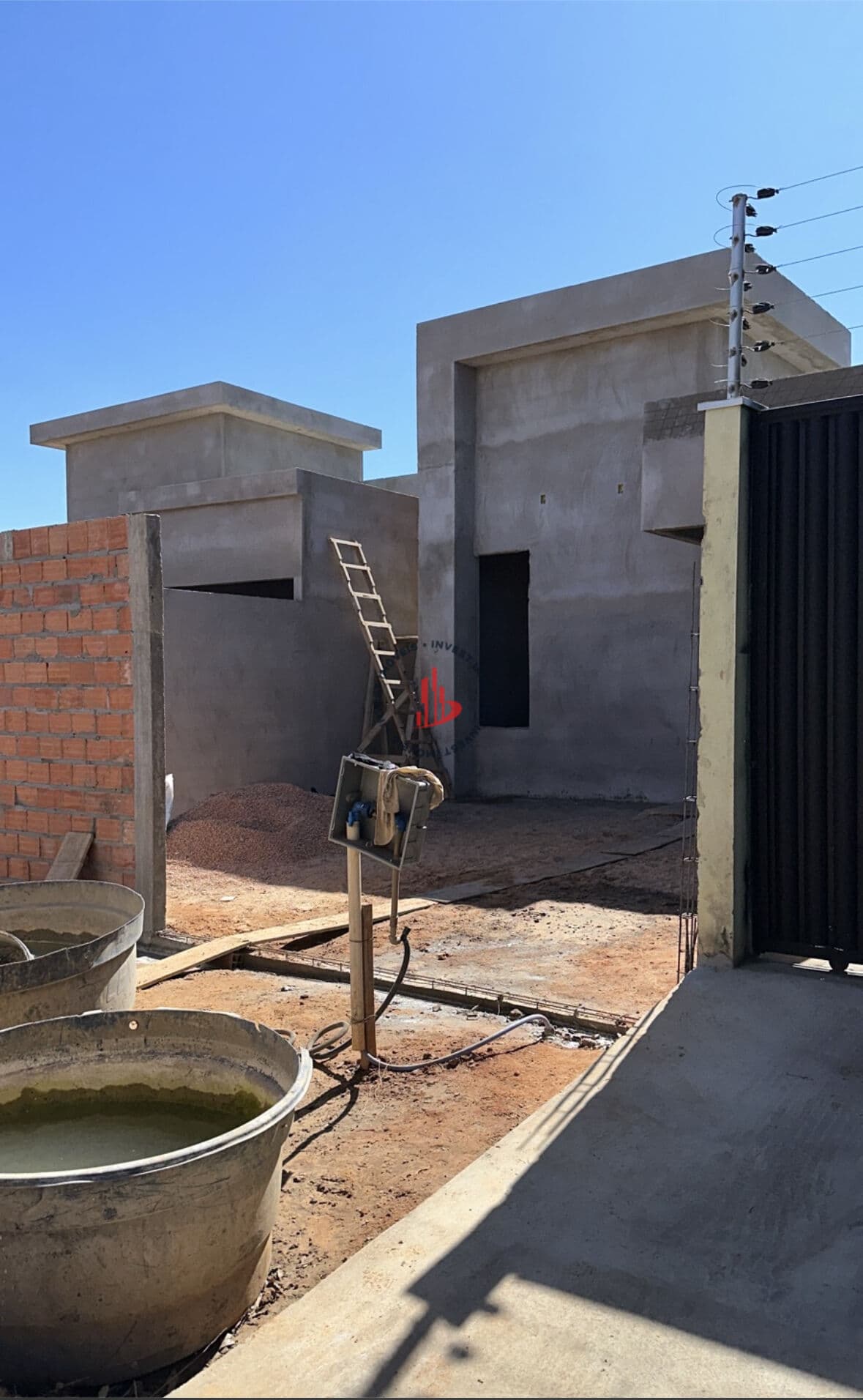 VENDO CASA PADRÃO NO GRANVILLE 1 !
