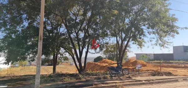 VENDO TERRENO 300m² NO GRAVILLE II