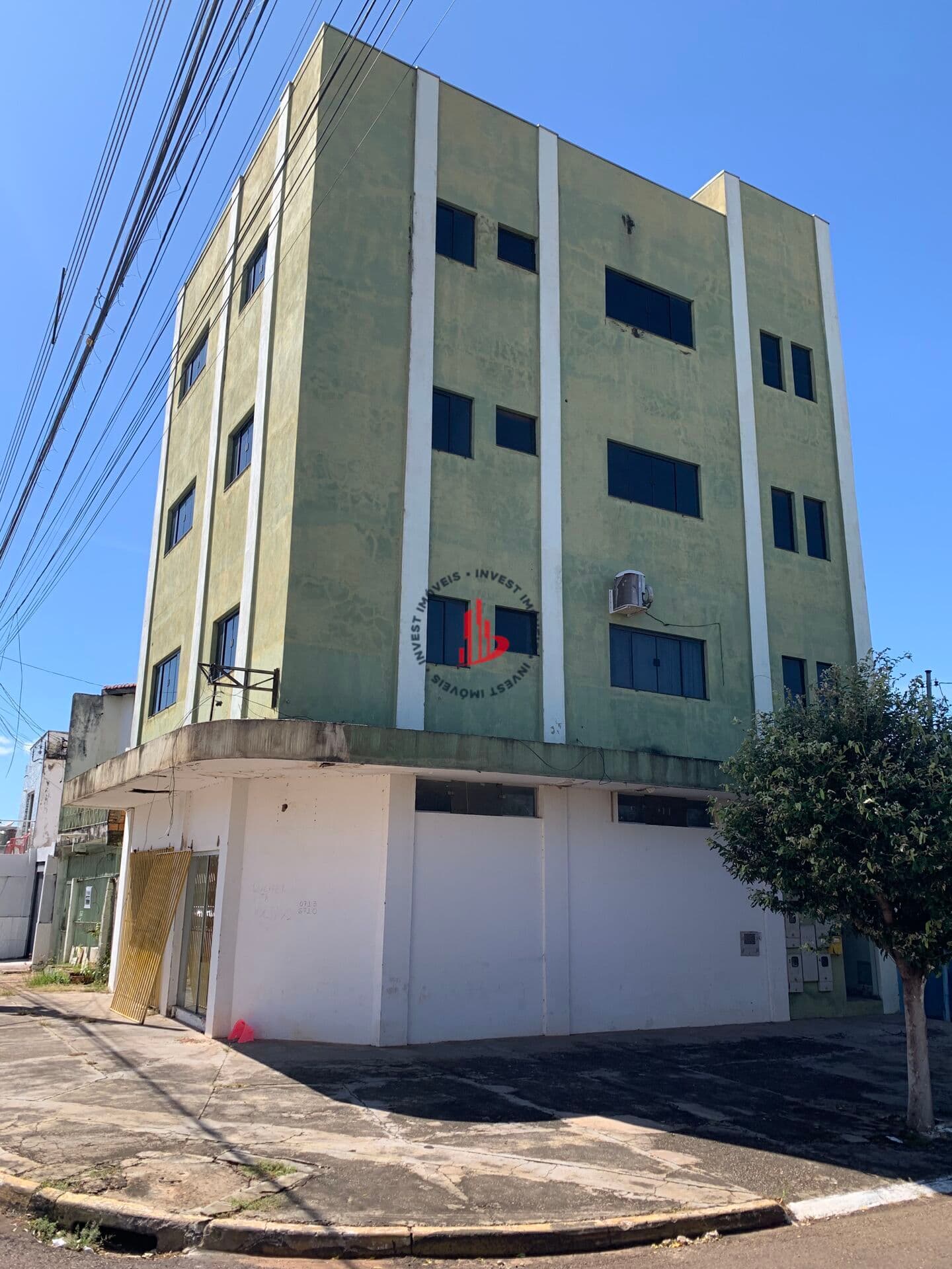 VENDE-SE Prédio Comercial no Centro de Rondonópolis – Aceita Permuta!
