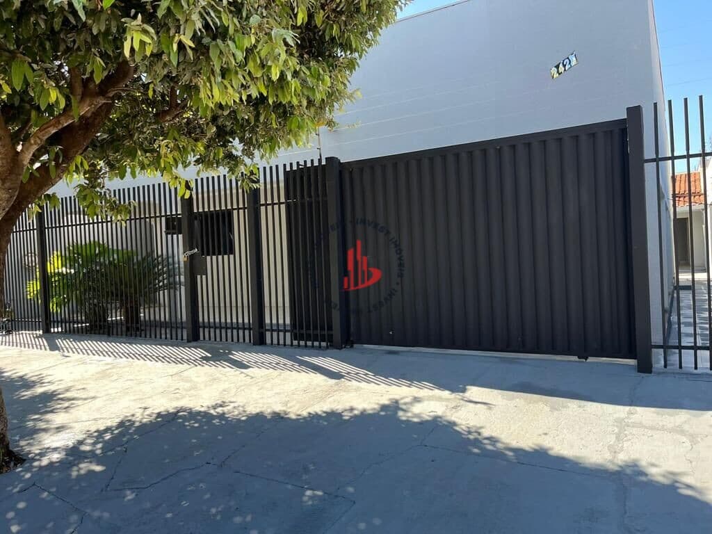 VENDO CASA NO JARDIM NOVO HORIZONTE COM EDICULA NO FUNDO