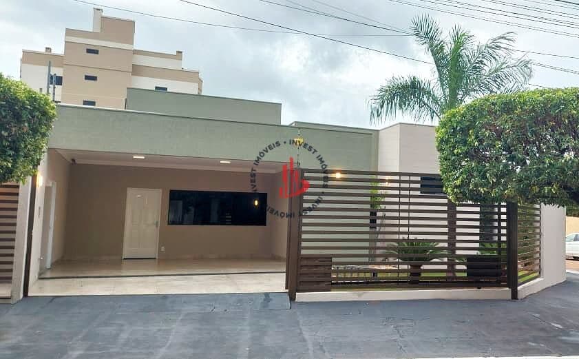 CASA ALTO PADRÃO NA AV. JÚLIO CAMPOS COM ENERGIA SOLAR