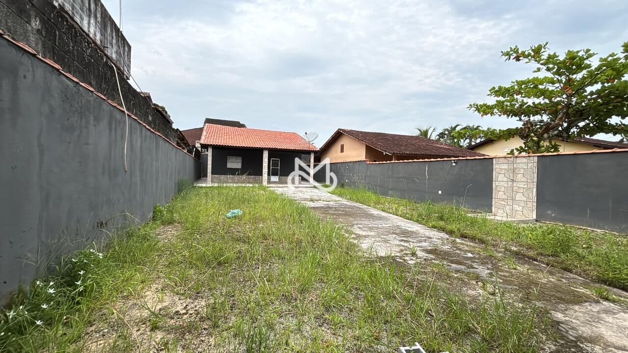 Casa à venda no Jardim Raphael em Bertioga