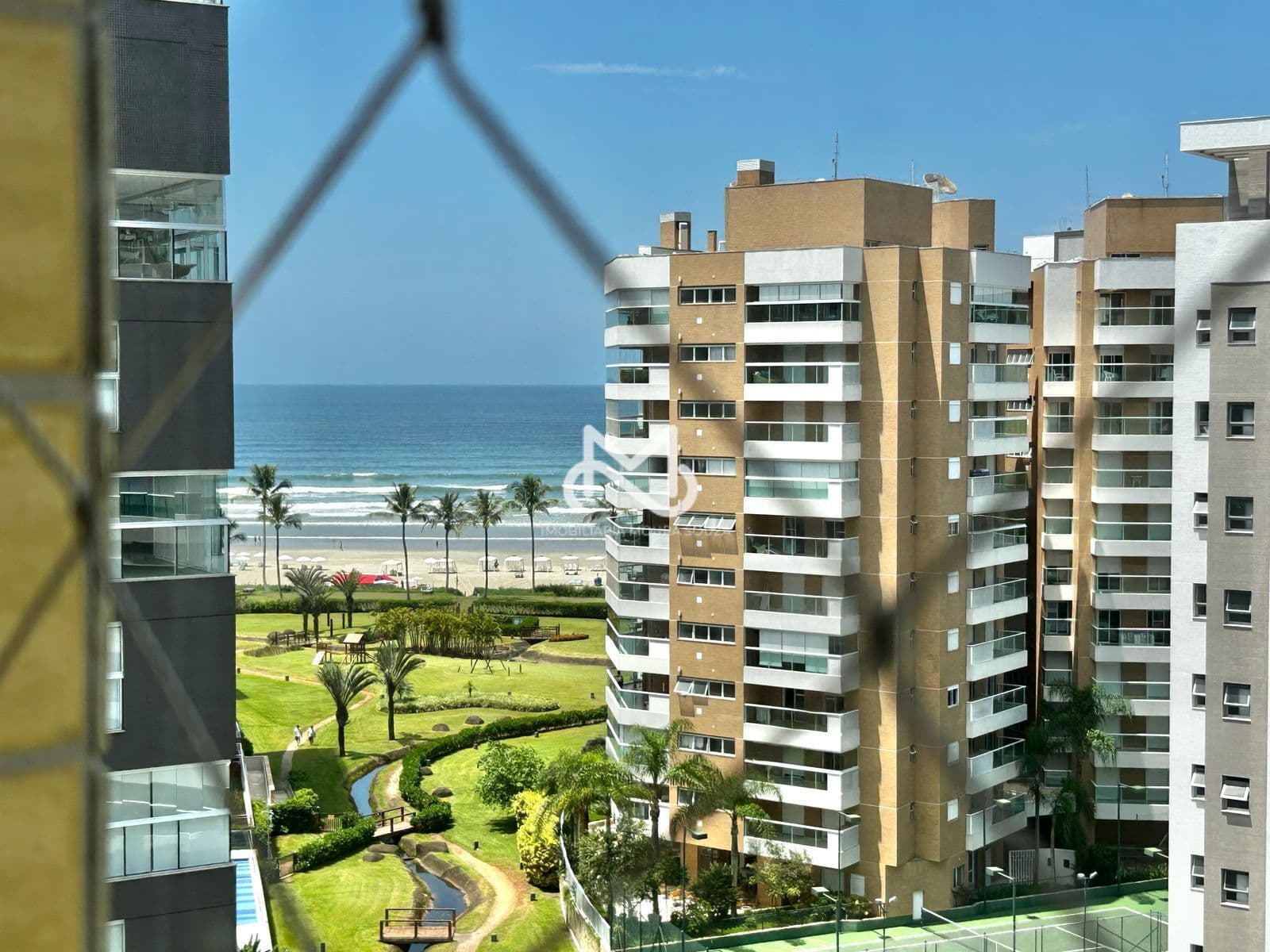 Apartamento de Alto Padrão à venda no Módulo 08 da Riviera de São Lourenço.