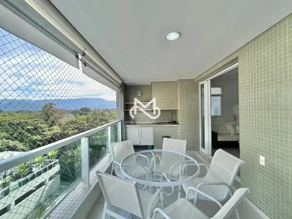 Apartamento de Alto Padrão em Módulo 08 da Riviera de São Lourenço.