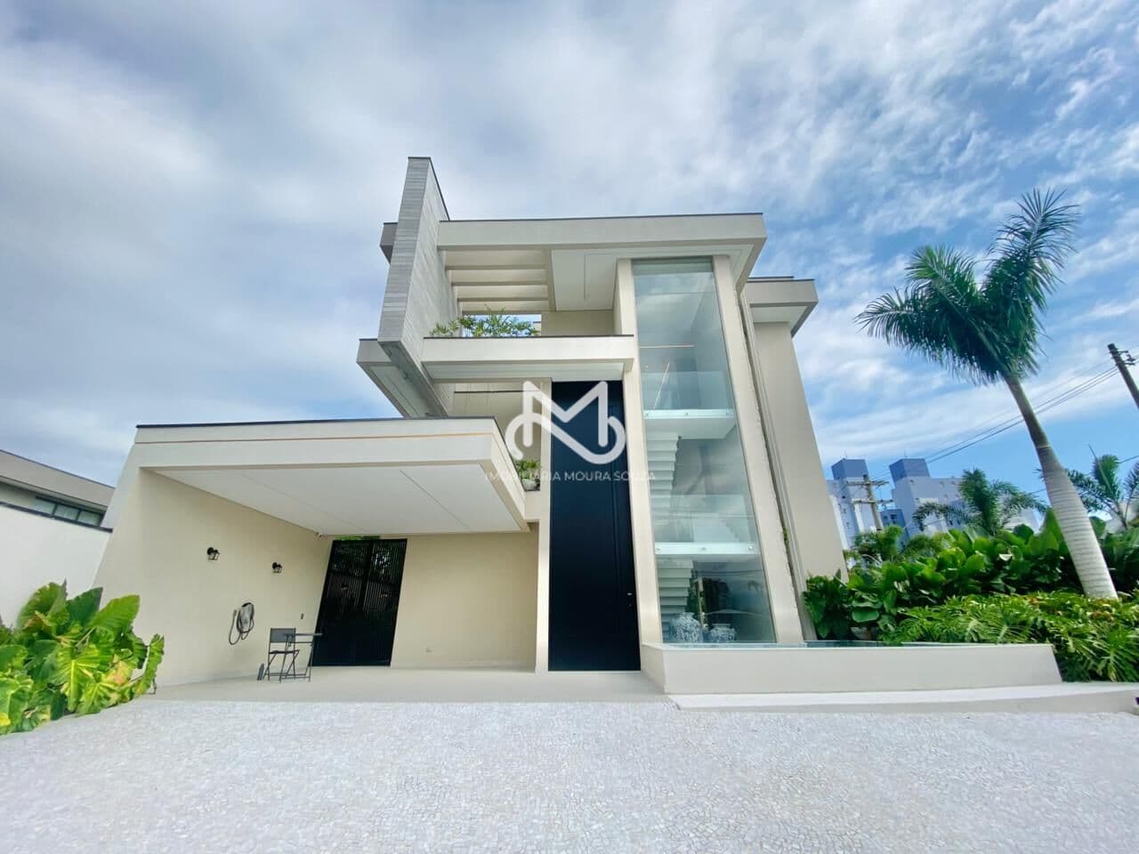 Casa de Alto Padrão à venda no Módulo 11 em Riviera de São Lourenço