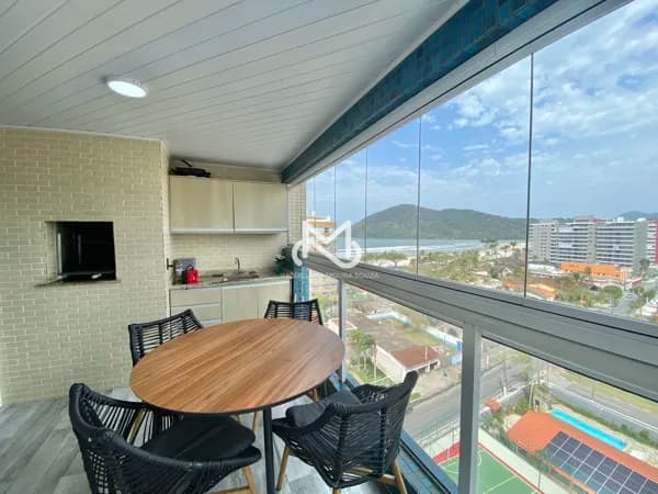 Apartamento com vista para o mar no Centro de Bertioga