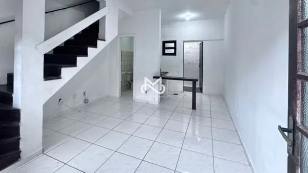Casa para locação em villagio no Centro de Bertioga