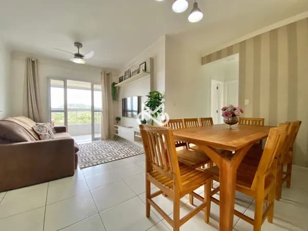 Apartamento com vista para o mar no Jardim Indaiá