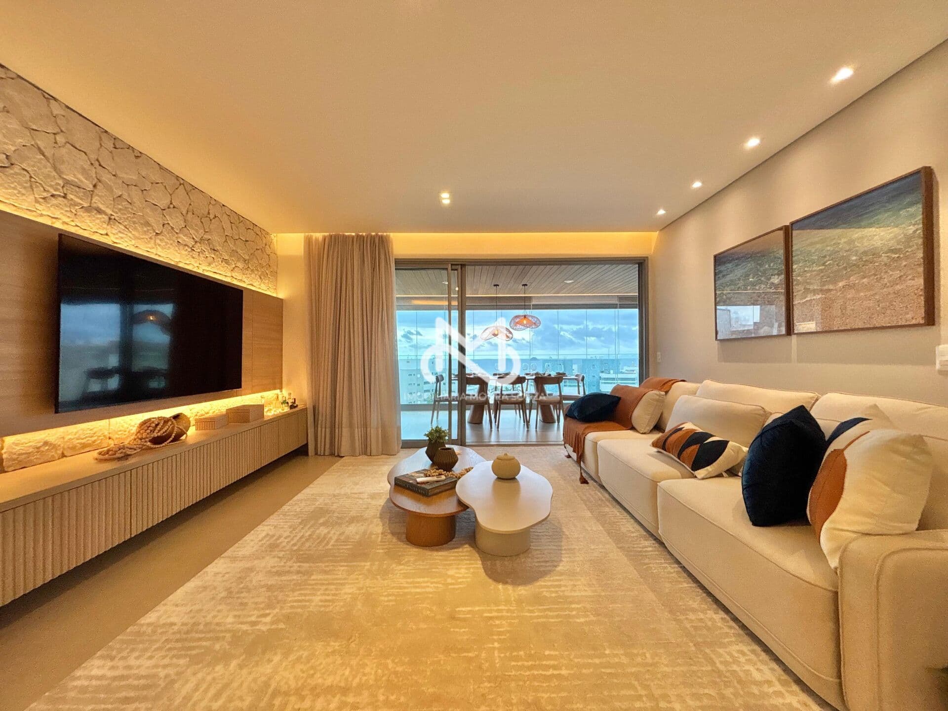 Apartamento de Alto Padrão à venda no Módulo 08 em Riviera de São Lourenço