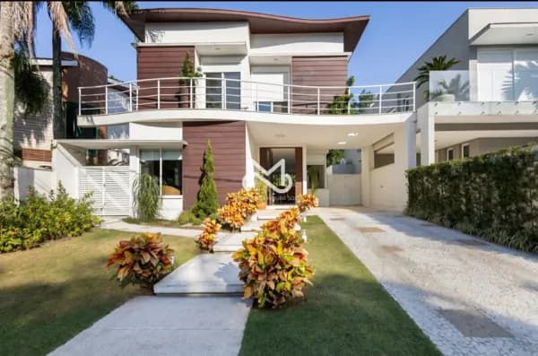 Casa de Alto Padrão no Módulo 26 em Riviera de São Lourenço