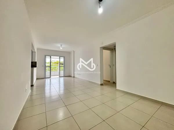 Apartamento próximo ao mar no Jardim Indaiá