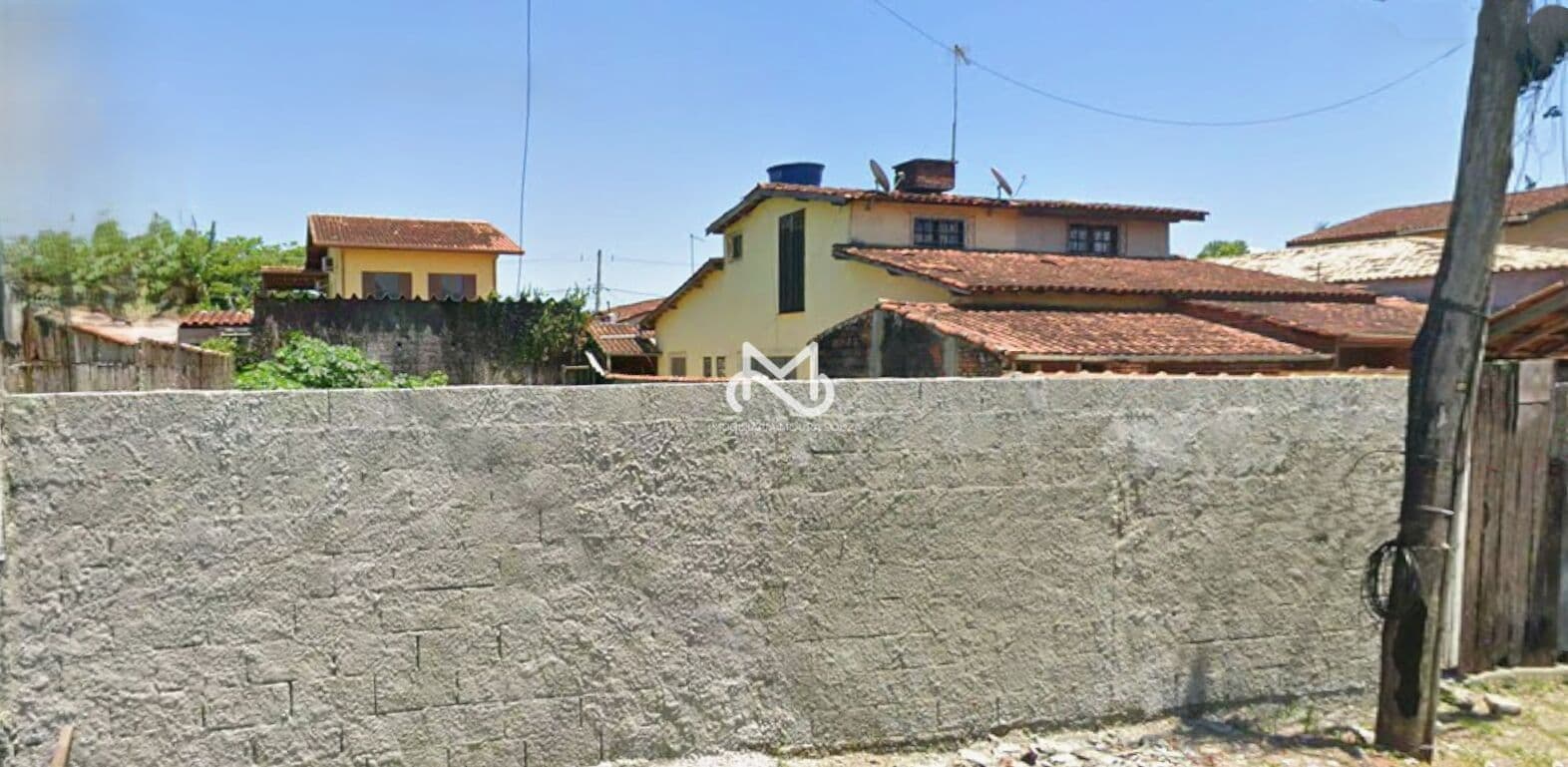 Terreno a 250m da praia à venda no Jardim Indaiá em Bertioga/SP