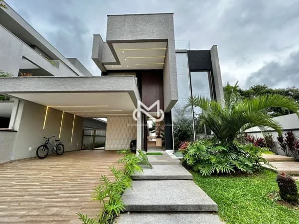 Casa Alto Padrão á venda no Módulo 17 da Riviera de São Lourenço