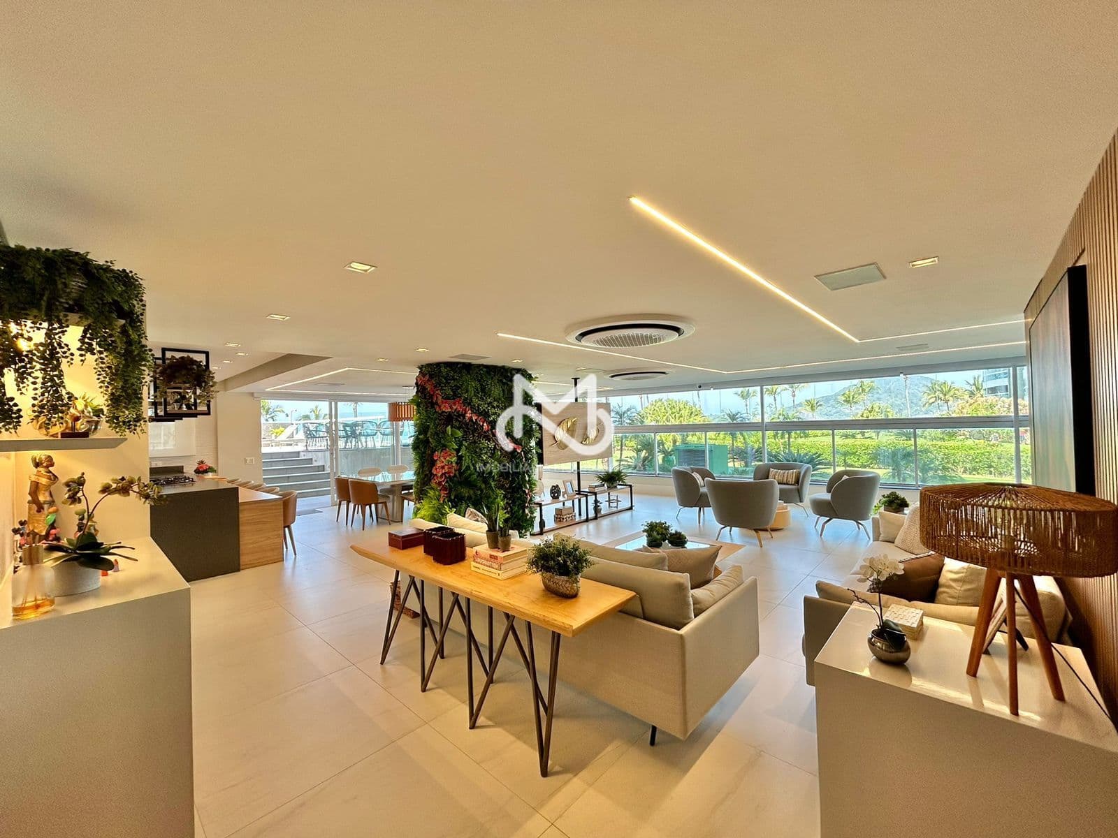 Apartamento Alto Padrão frente mar no Módulo 02 da Riviera de São Lourenço