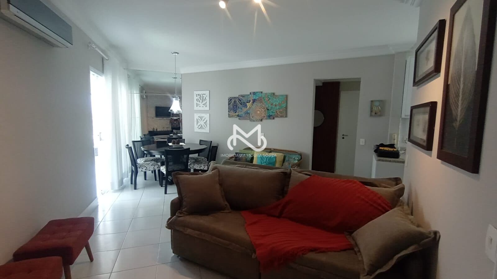 Apartamento de Alto Padrão a 100m da praia em Riviera de São Lourenço