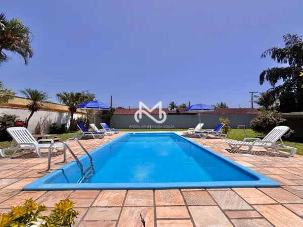 Casa para locação anual a 350m da praia no Jardim Indaiá
