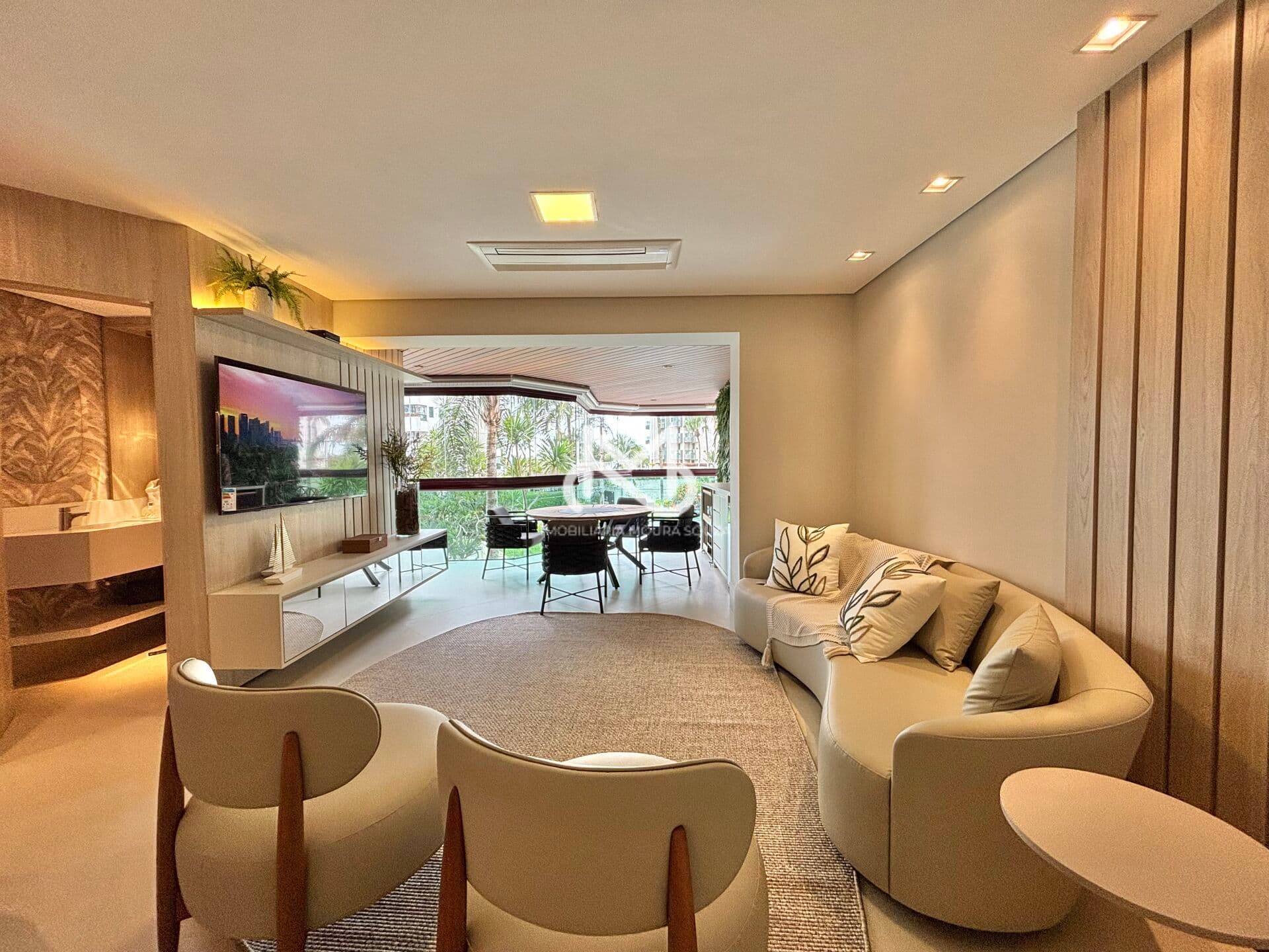 Apartamento de Alto Padrão à venda em Riviera de São Lourenço