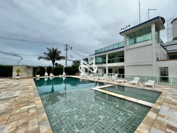 Casa a 200m da praia à venda em villagio em no Jardim indaiá