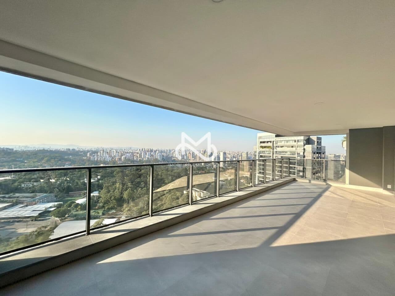 Apartamento Alto Padrão na Marginal Pinheiros, São Paulo/SP