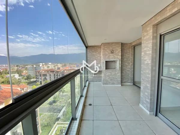 Apartamento a 200m do mar no Centro de Bertioga